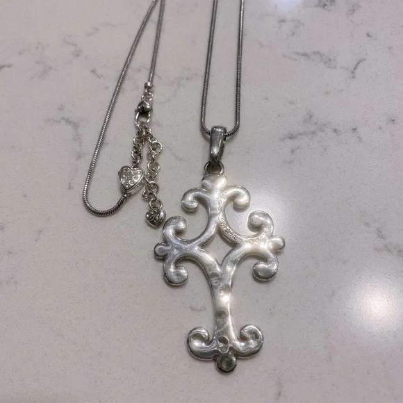 31” Chain Brighton Cross With Pouch - Picture 6 of 6